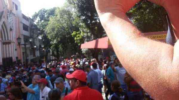 Calle de arriba de la Plaza Lina Ron 