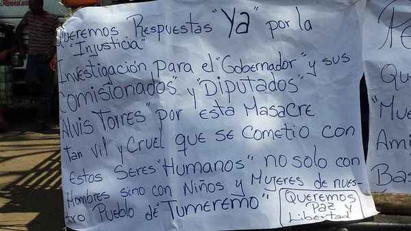 Cartel de protesta en Tumeremo