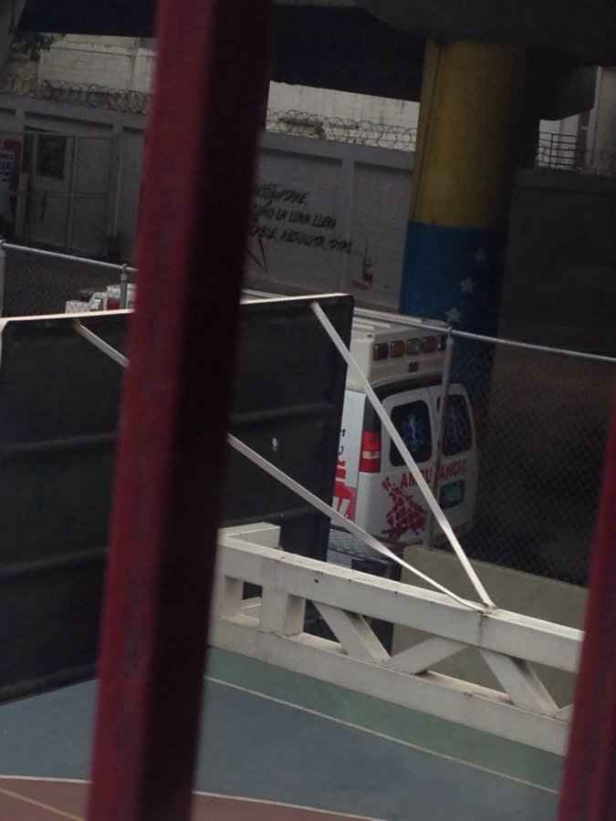 Ambulancia parada