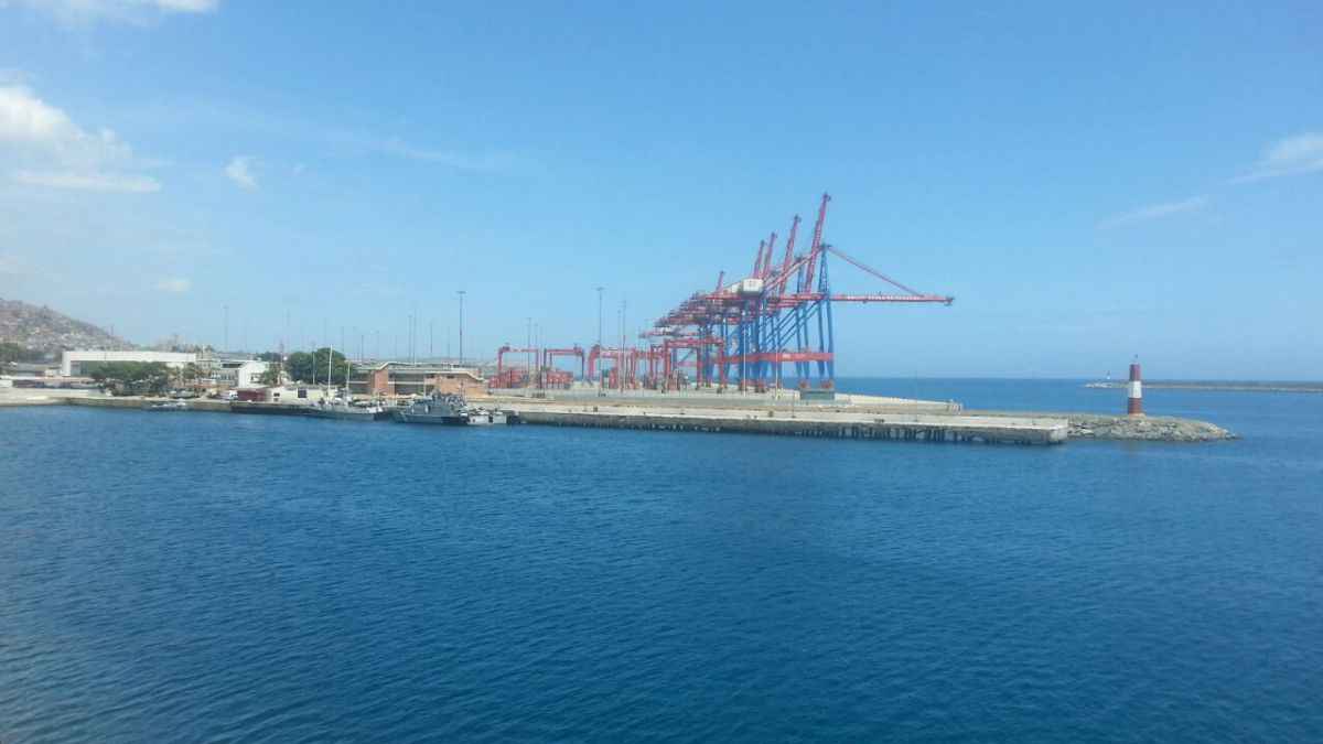 puerto de la guaira almacen