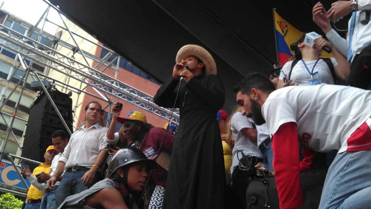 Padre Lenin Bastidas