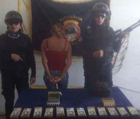 mujer-detenida-politachiar
