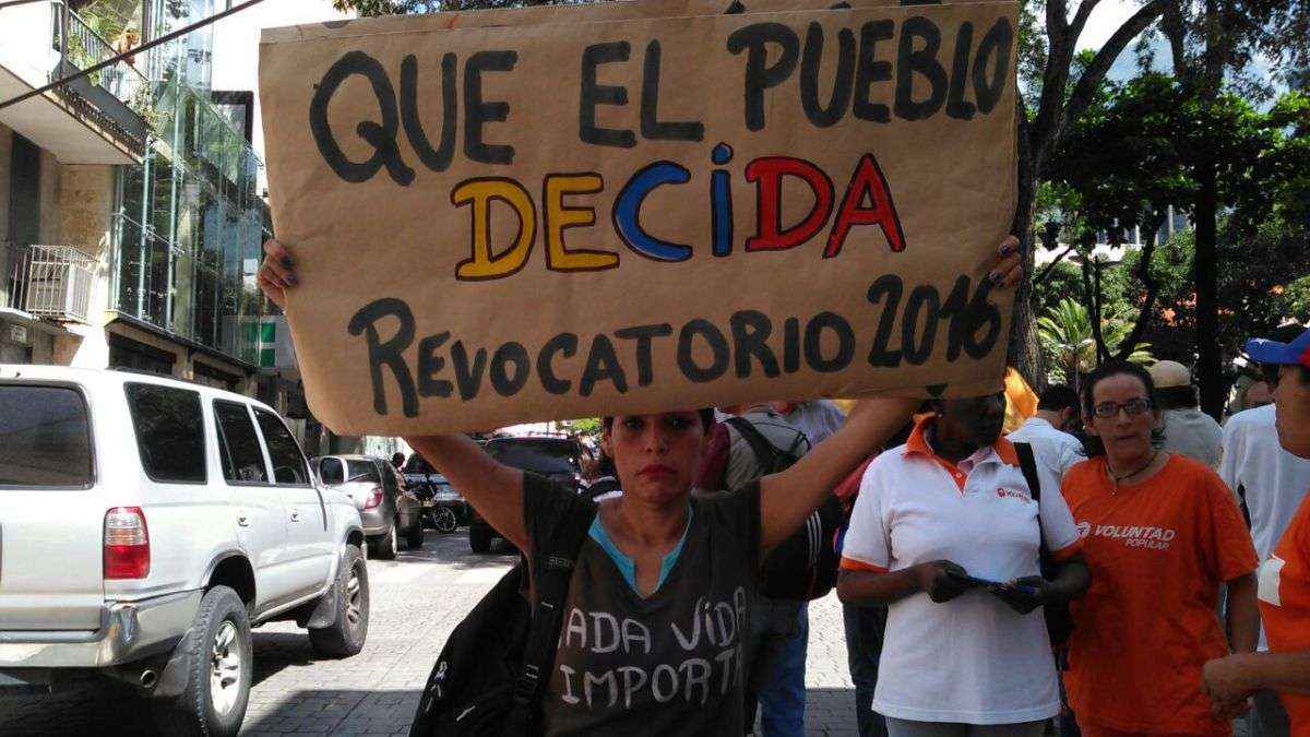 adriana-calzadilla-protesta-en-chacao