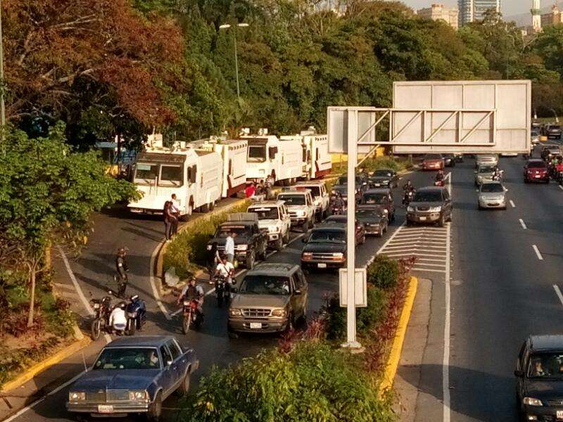 Autopista Francisco Fajardo