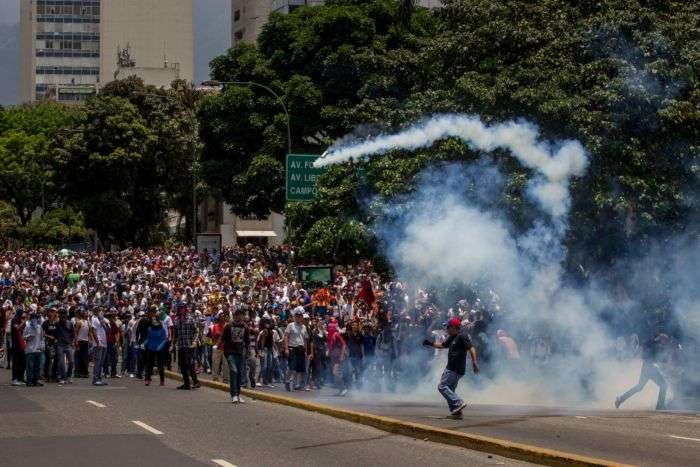 Marcha opositora 10 de abril