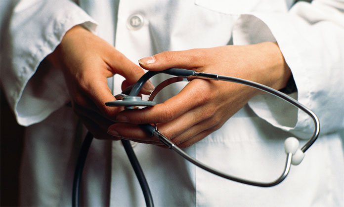Tres trabajadores de la salud fallecieron este #14sep de COVID-19