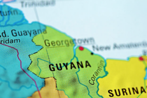 Venezuela acusa a Guyana de intentar "fabricar un conflicto" regional