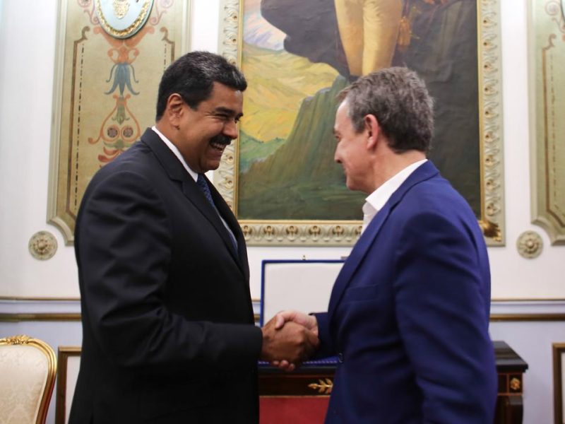 Zapatero, un mediador cuestionado