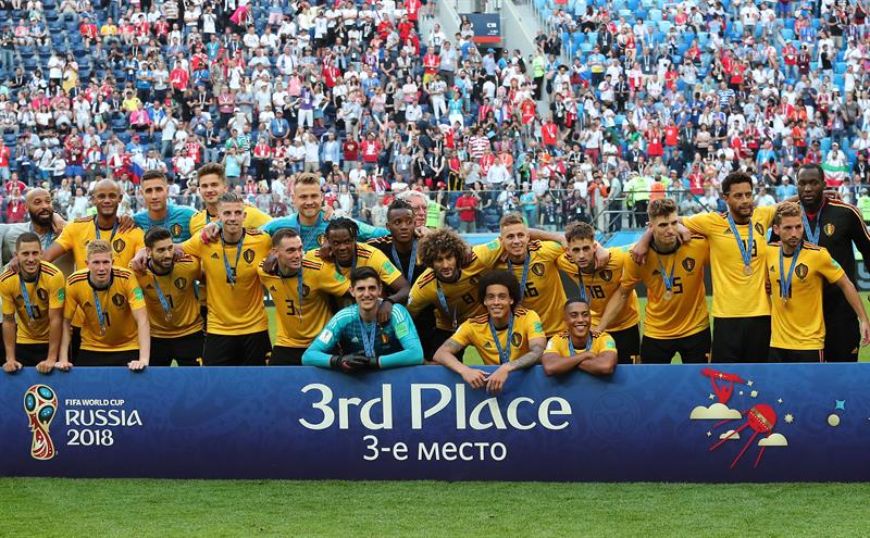 Bélgica venció a Inglaterra 2-0