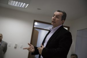 Benigno Alarcón: Oposición tiene que concentrarse en liderar la calle después del 6D