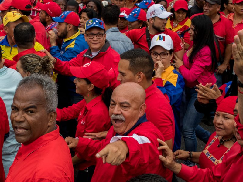 Chavistas marcharon a sede del Parlamento