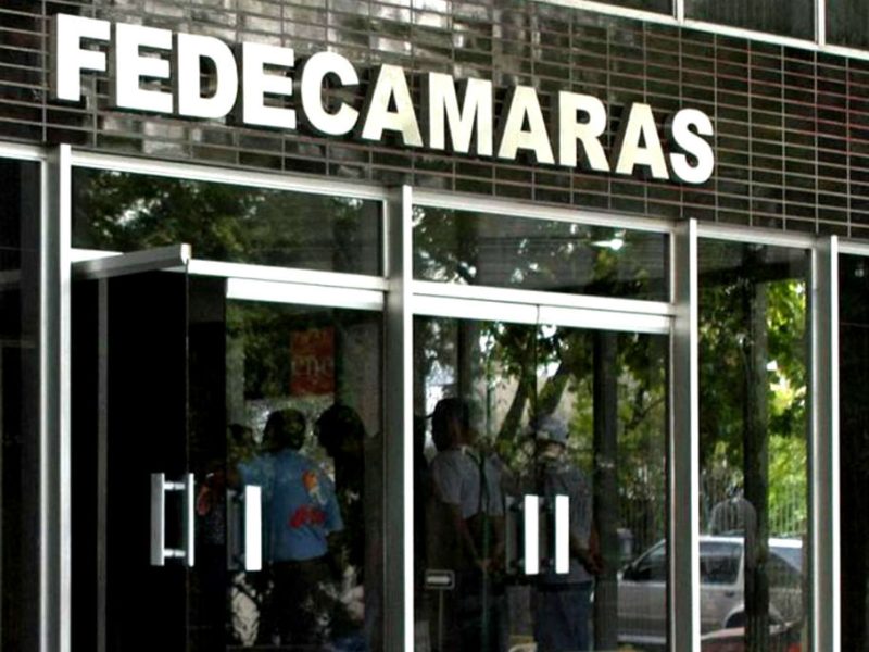 Fedecámaras: dolarización no oficial logra resurgimiento del crédito comercial