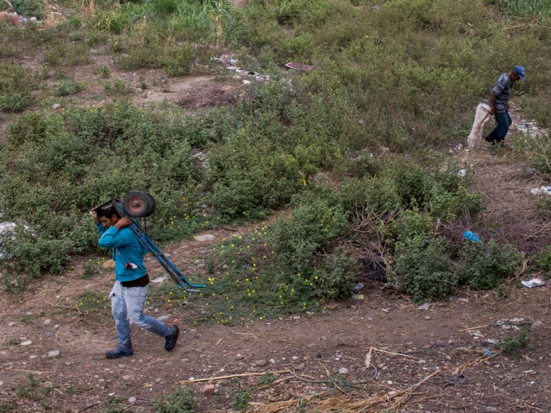Siguen utilizando trochas para cruzar entre Venezuela y Colombia