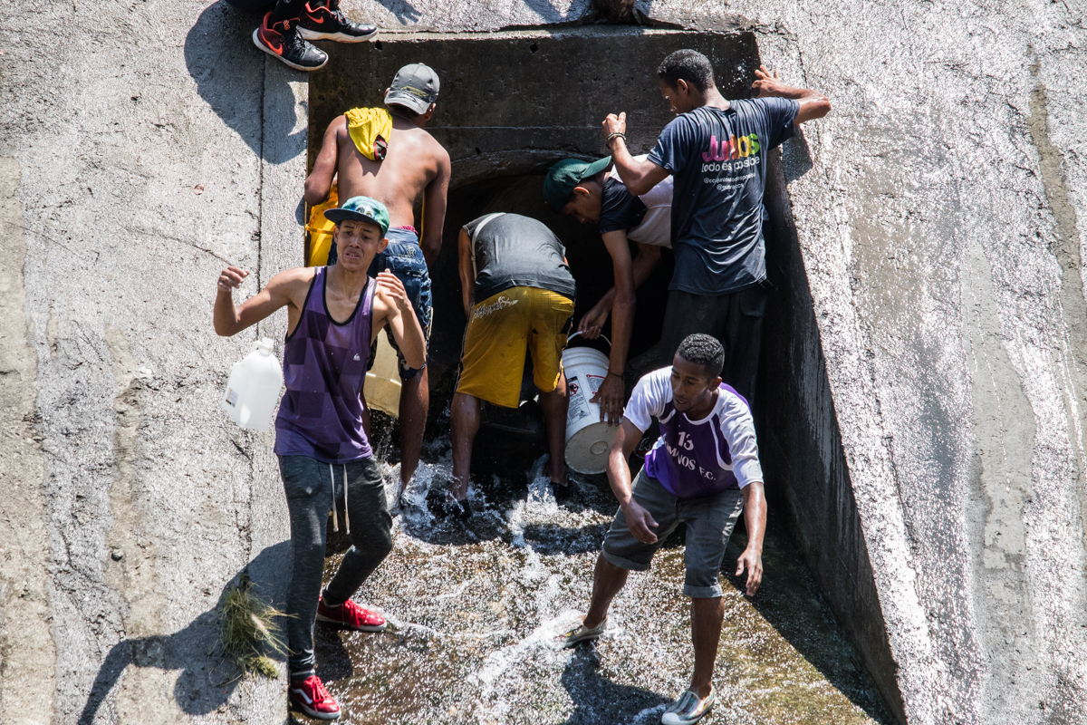 caracas sin agua y con electricidad a medias