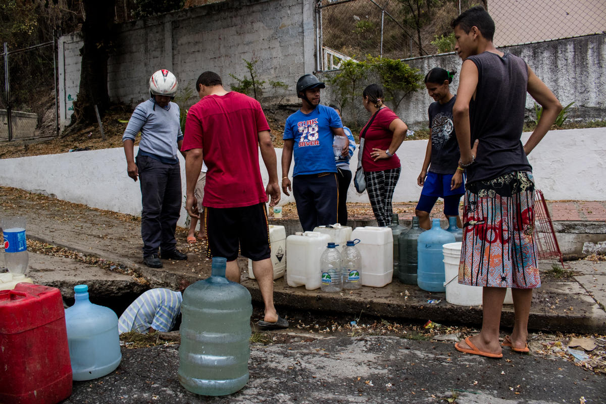 Caracas sin agua y con electricidad a medias