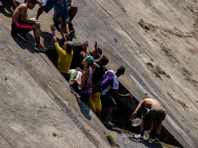 Caracas sin agua y con electricidad parcial