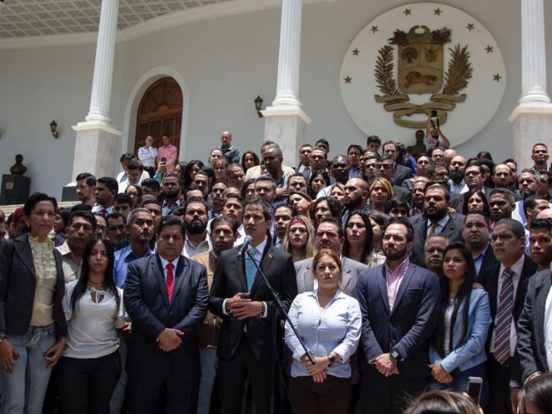 Guaidó trata de mantener el optimismo