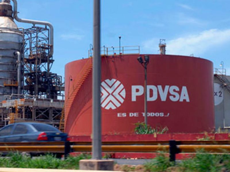 El precio del petróleo venezolano cae a 13,74 dólares