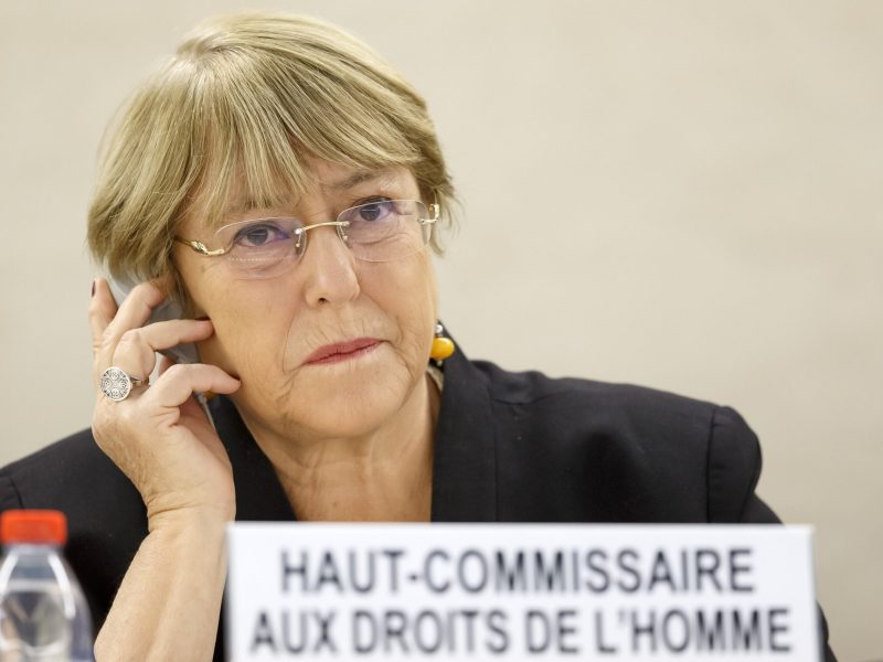 Bachelet dijo que no han seguido su consejo de disolver las Faes