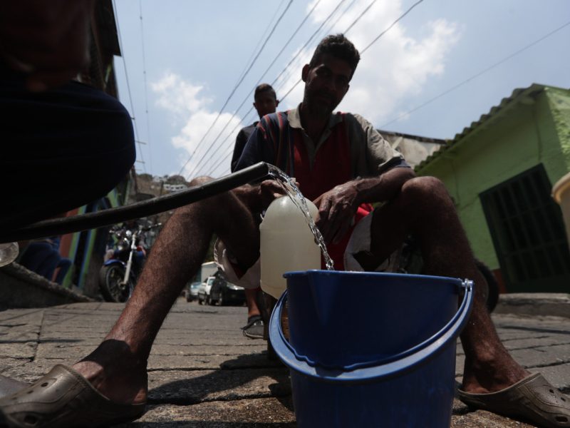El suministro de agua es irregular en Caracas