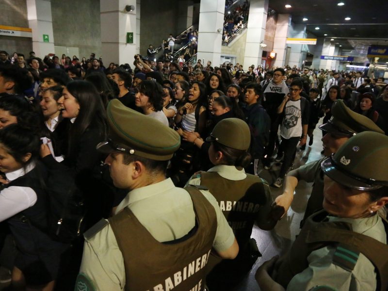 Sebastián Piñera decretó estado de emergencia en Santiago de Chile