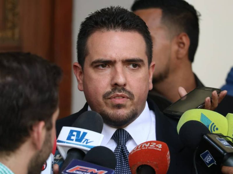 “Si una negociación evita que el conflicto escale lo haré las veces que sea”, responde Stalin González
