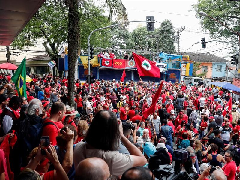 El expresidente brasileño Lula Da Silva se encuentra en San Bernardo Do Campo
