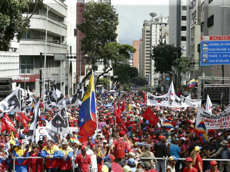 Chavistas llegaron a la avenida Urdaneta este 16 de noviembre