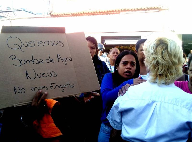 En La Palomera tienen dos meses sin agua