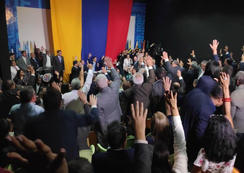 Capriles a Maduro: El acuerdo no es conmigo, es con la legítima Asamblea Nacional