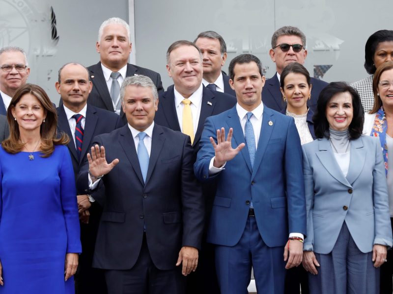 Iván Duque dice que es deber de todos lograr elecciones libres en Venezuela