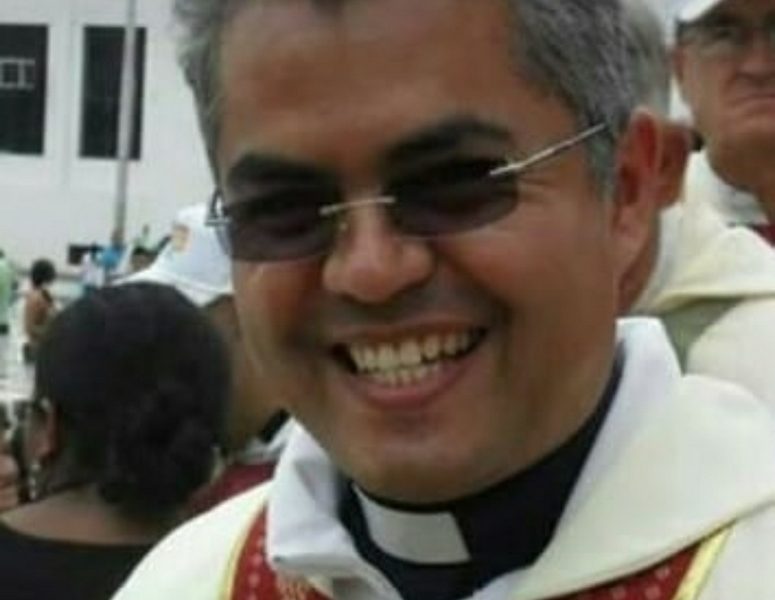 Sacerdote