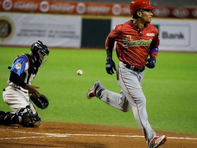 Cardenales suma segunda victoria en la Serie del Caribe