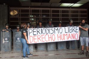 Proyecto de ley de cooperación internacional pone en riesgo al periodismo independiente, advierten ONG