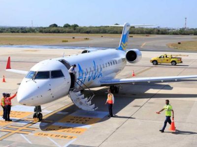 Aruba prohíbe por otros tres meses vuelos desde y hacia Venezuela