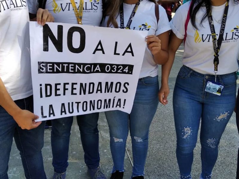 Comunidad universitaria convoca al país a defender autonomía de la UCV