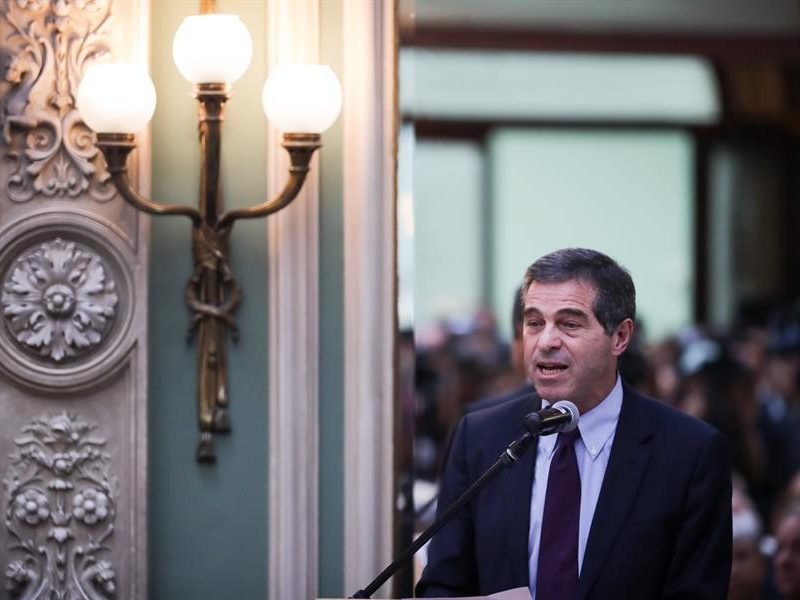 Nuevo canciller de Uruguay pide elecciones libres en Venezuela