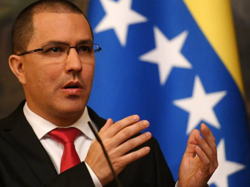 Arreaza niega que EEUU les haya donado 1.200 millones de dólares