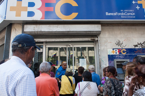 Pensionados no podrán cobrar por taquilla en esta cuarentena nacional