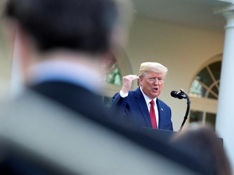Trump anticipa dos semanas muy dolorosas en EEUU por el coronavirus