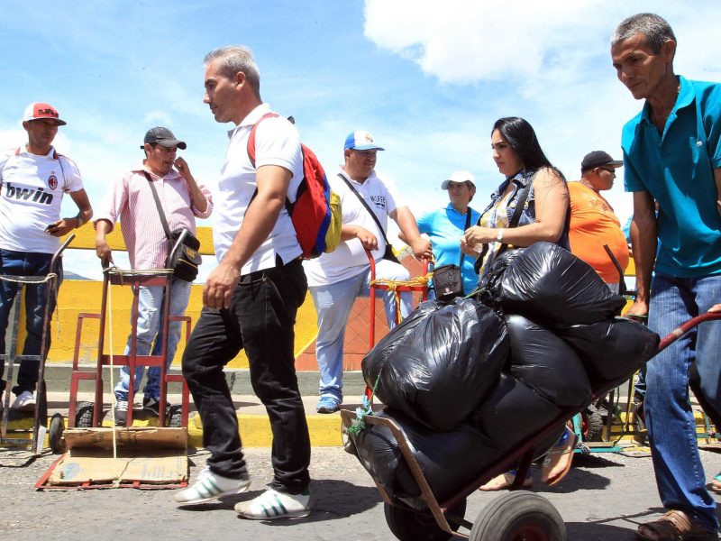 Centro de DDHH de la Ucab crea sitio web sobre migrantes venezolanos