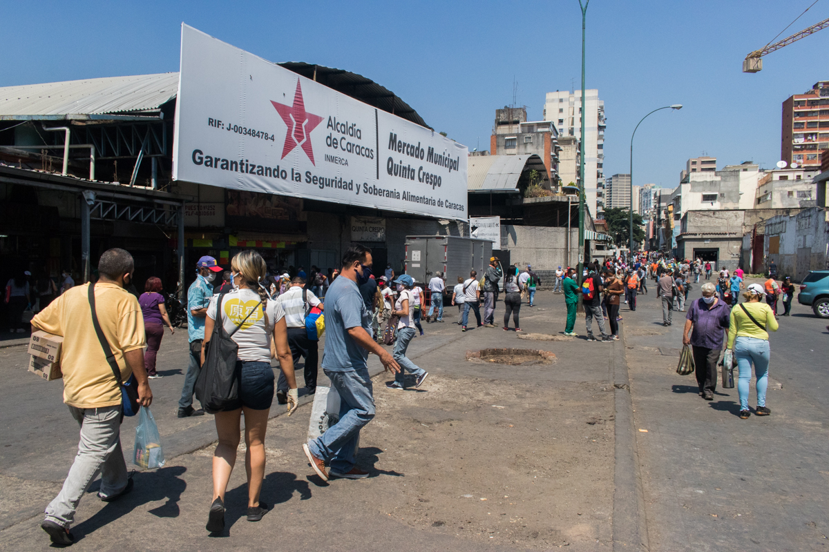 Venezuela coronavirus mercado quinta crespo