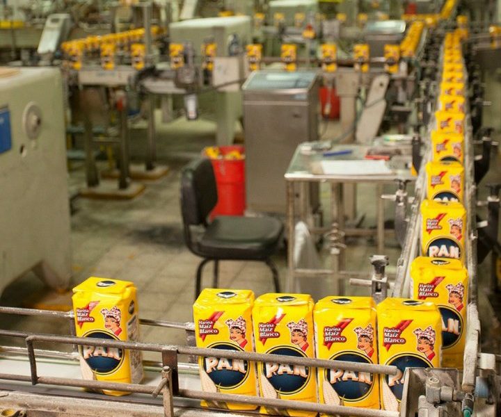Un nuevo round entre Polar y el gobierno: ¿Quién está contra las cuerdas?