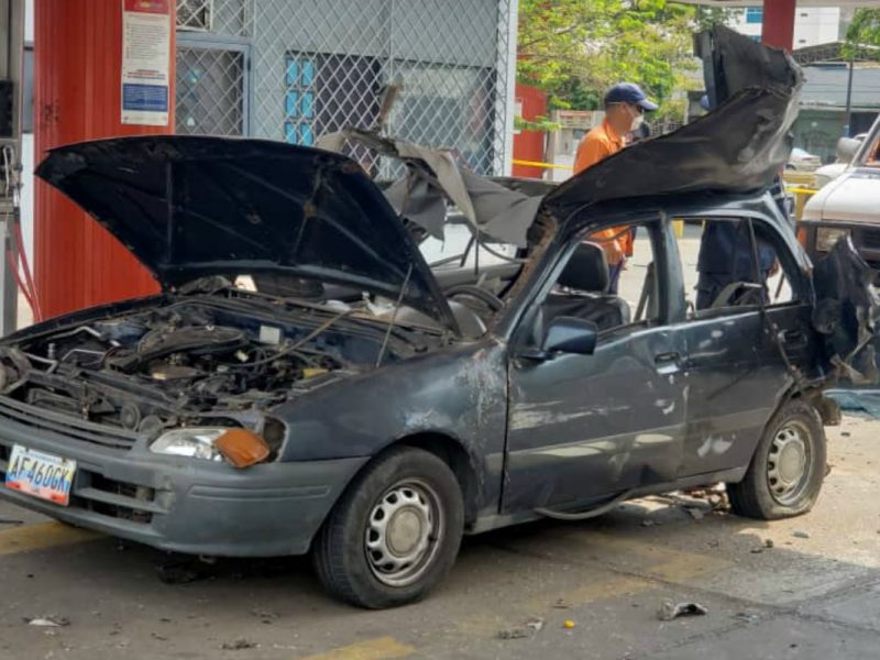 vehículo estalló en Puerto La Cruz por usar bombona de gas doméstico