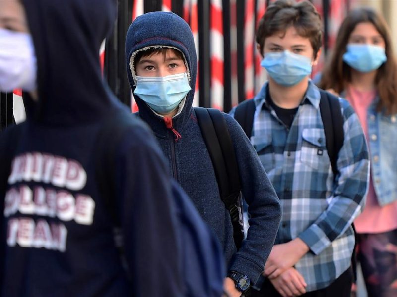 Escuelas_Francia_cierra_70_escuelas_en_una_semana_por_casos_de_coronavirus