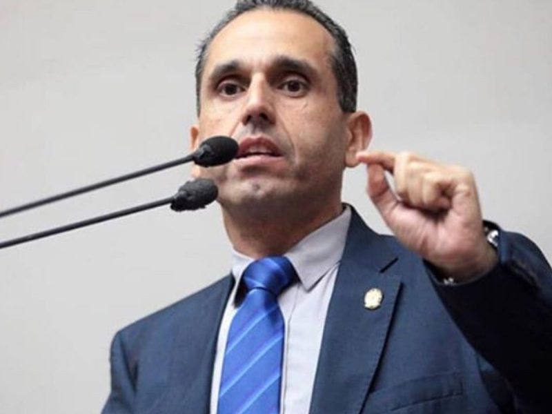 Detienen a secretario de organización de AD Piero Maroun