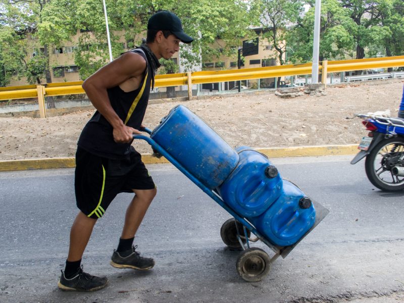 "Caracas está sin agua", advierte Jesús Armas