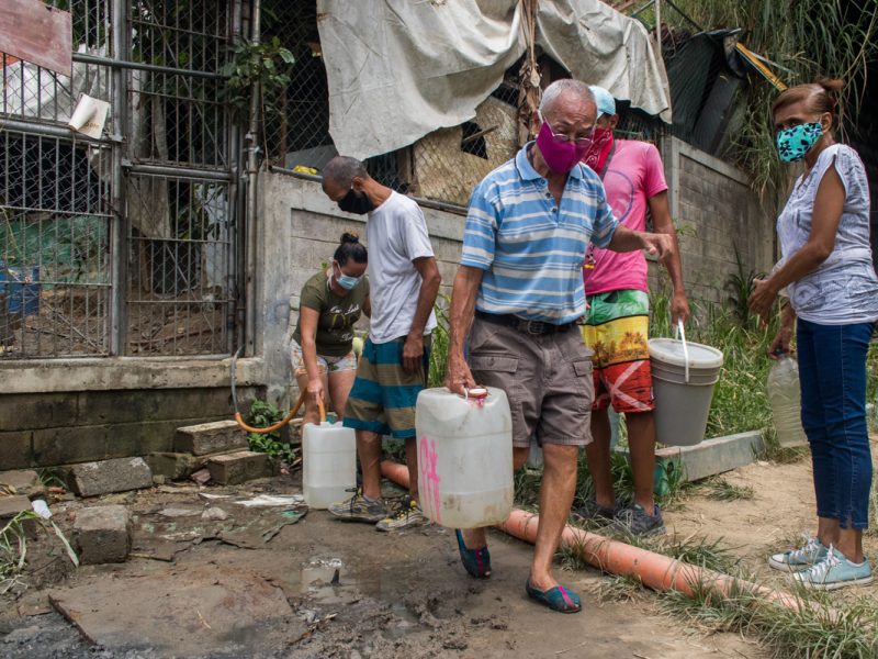 HRW: Crisis de agua agrava riesgo de propagación masiva de COVID-19 en Venezuela