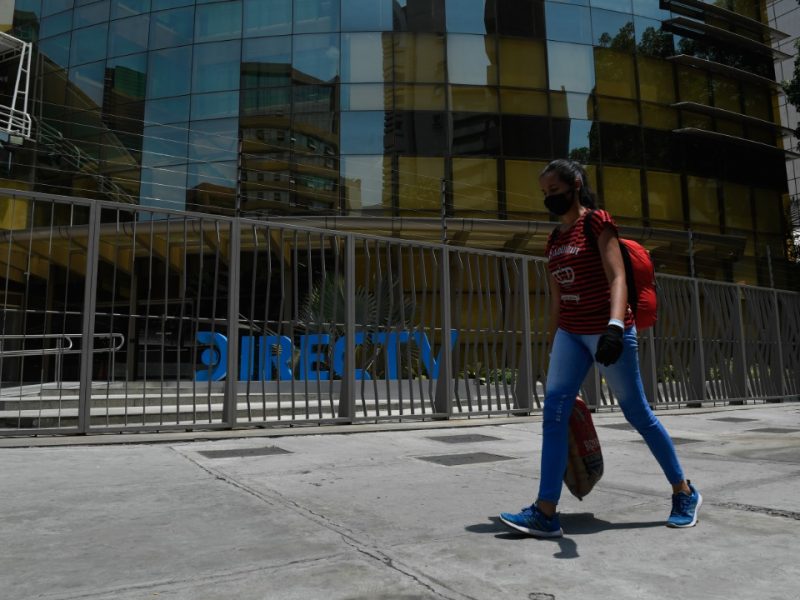 "Hay negociaciones entre AT&T y representantes del gobierno para restablecer la señal en Venezuela", dice William Peña