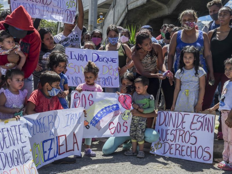 Venezolanos desplazados por Suramérica vuelven a su país huyendo del COVID-19
